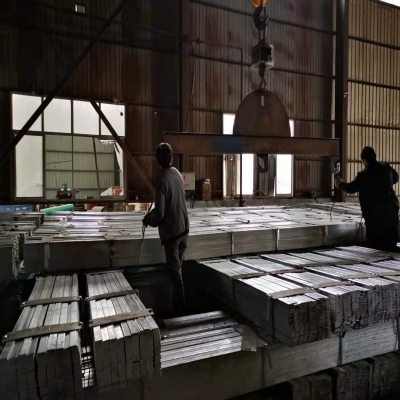 鋼材期貨上漲，熱鍍鋅扁鋼出貨良好